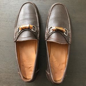GUCCI Brown Pebbled Leather Loafer